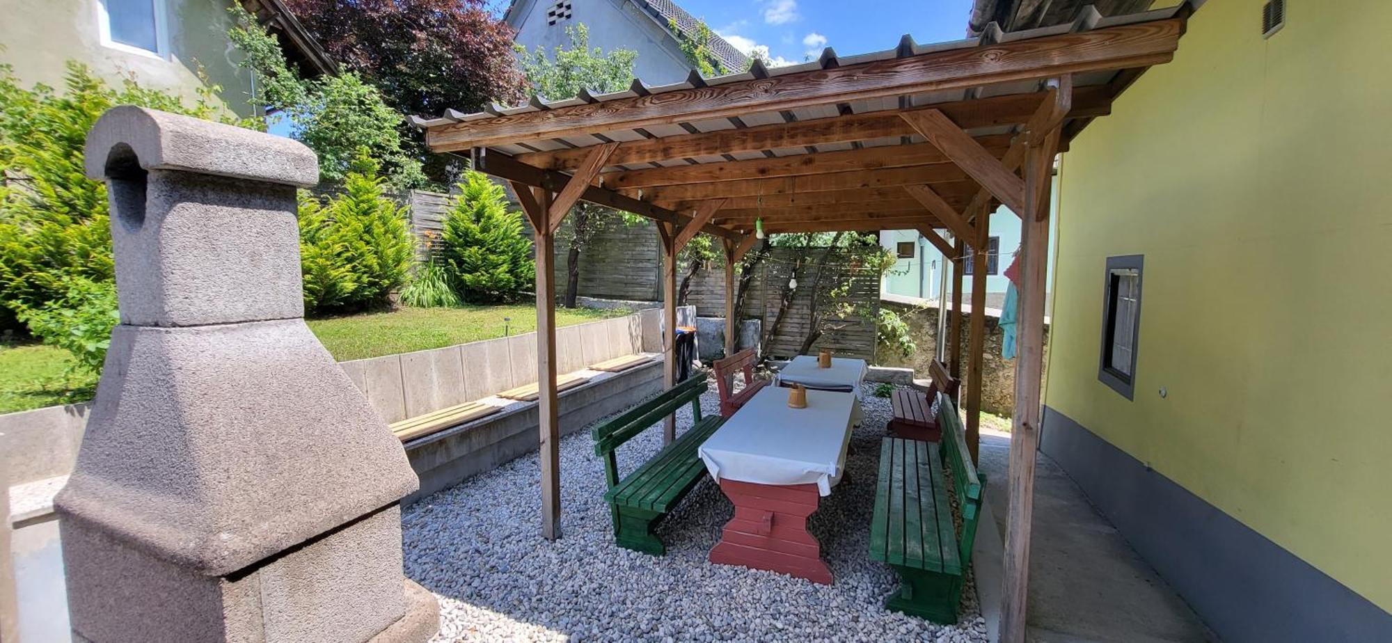 Lesce Hostel 외부 사진